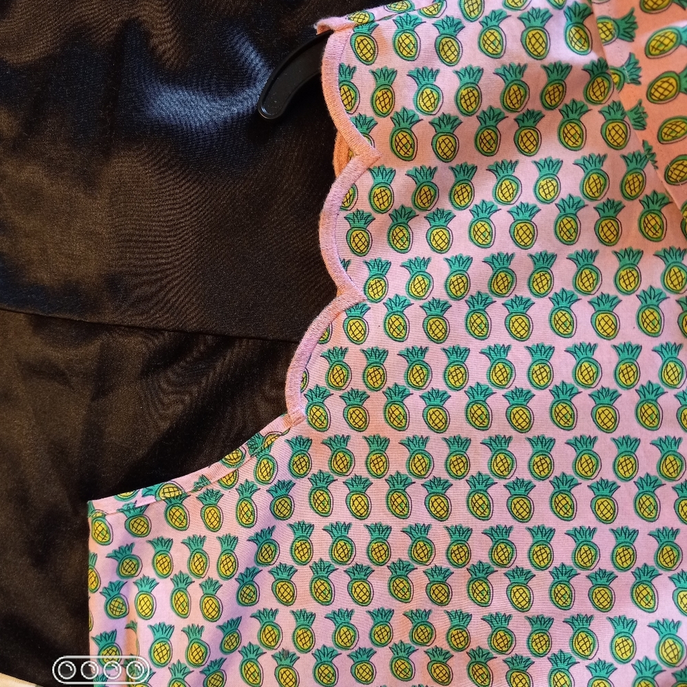 Talbot's Sleeveless Pineapple Shirt for Women - Picture 4 of 8